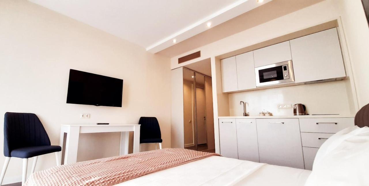 Alliance Palace Sea View Apartment Batumi Exterior foto