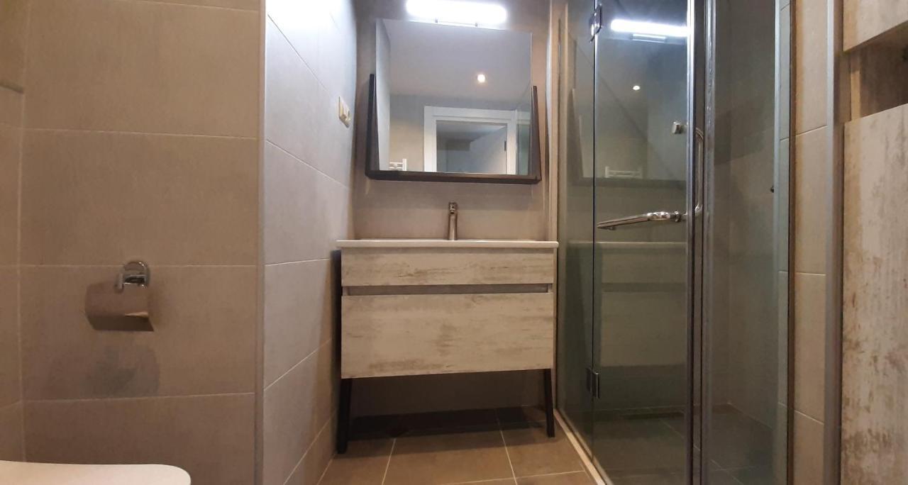 Alliance Palace Sea View Apartment Batumi Exterior foto