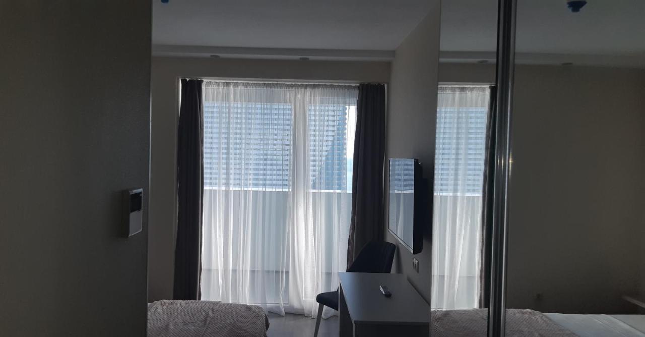 Alliance Palace Sea View Apartment Batumi Exterior foto